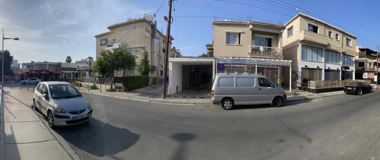 Marina Albergue Paphos Exterior foto